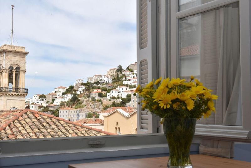 Douskos Guesthouse 이드라 외부 사진