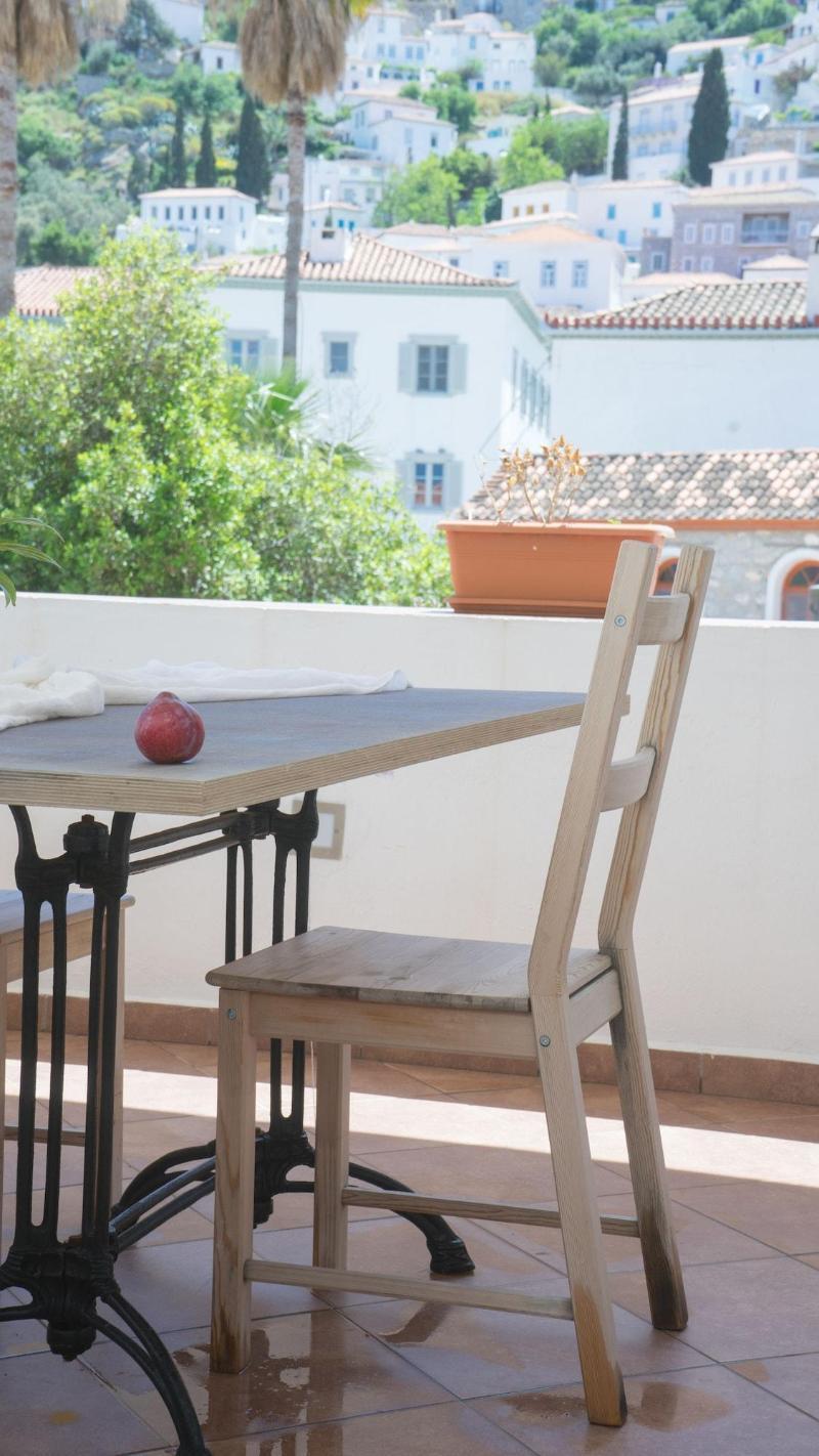 Douskos Guesthouse 이드라 외부 사진