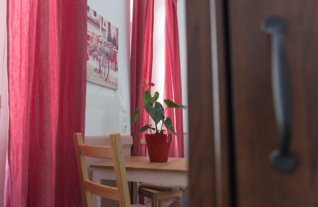 Douskos Guesthouse 이드라 외부 사진