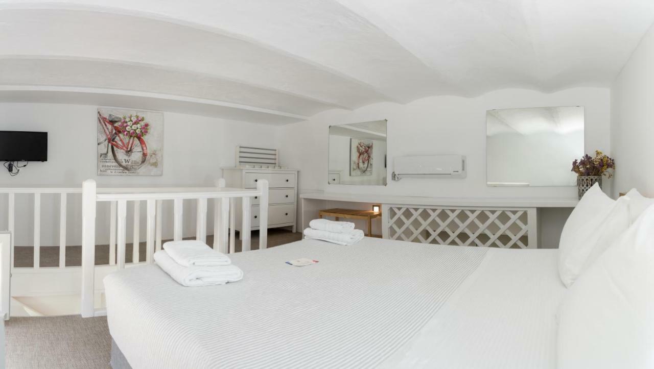 Douskos Guesthouse 이드라 외부 사진
