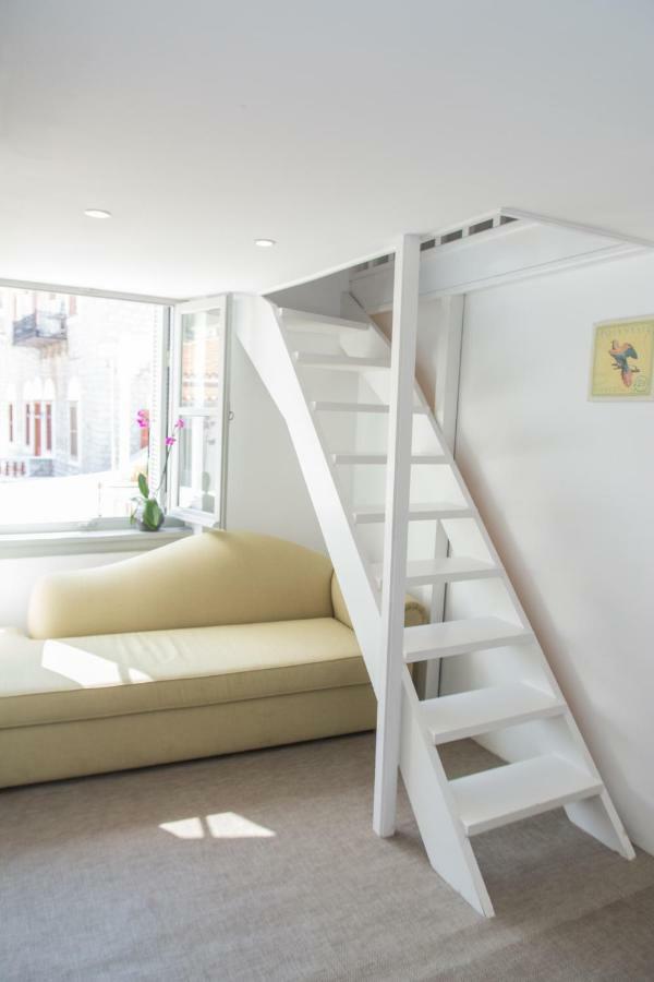 Douskos Guesthouse 이드라 외부 사진