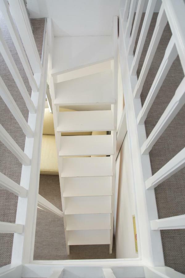 Douskos Guesthouse 이드라 외부 사진