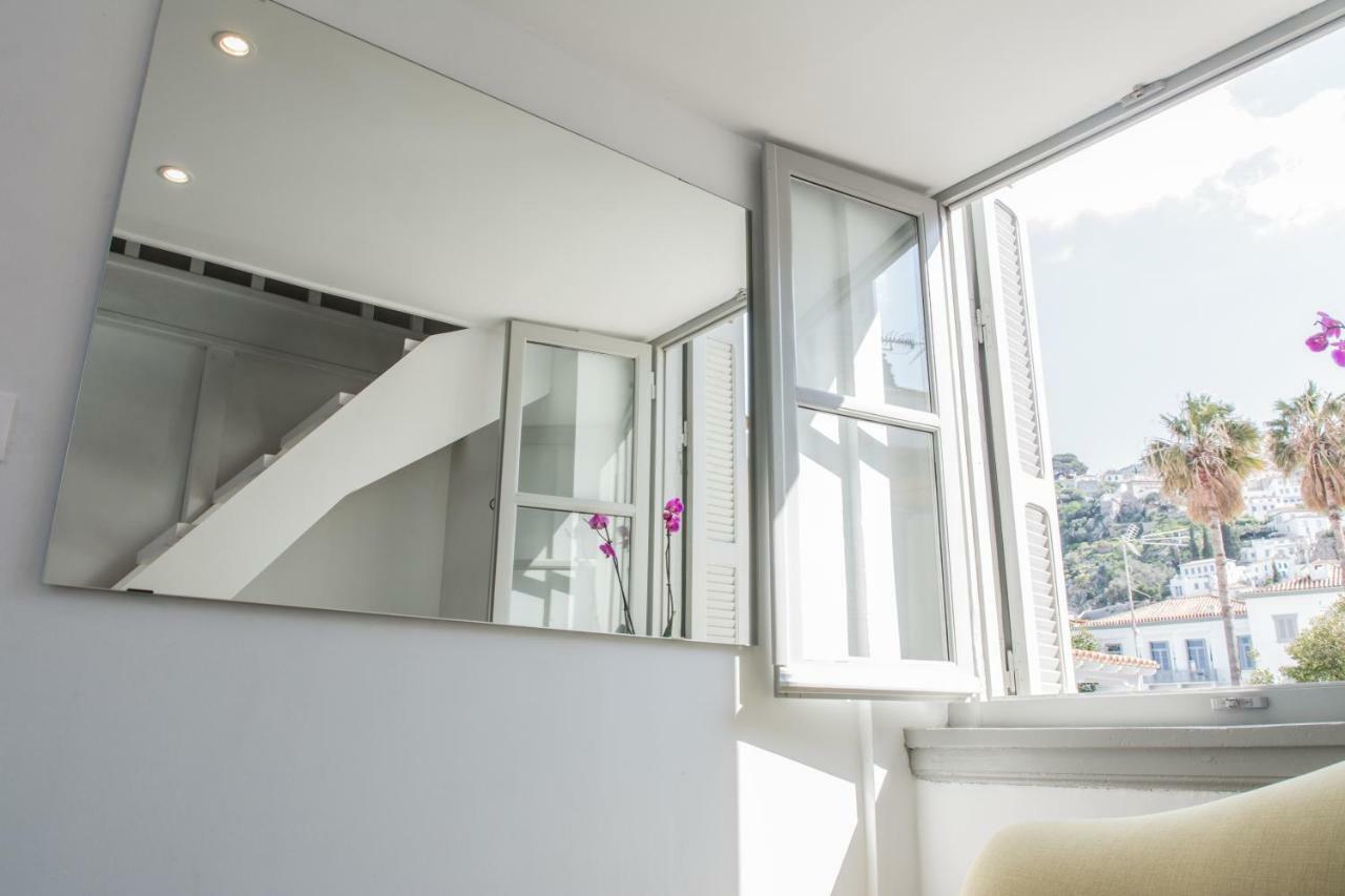 Douskos Guesthouse 이드라 외부 사진