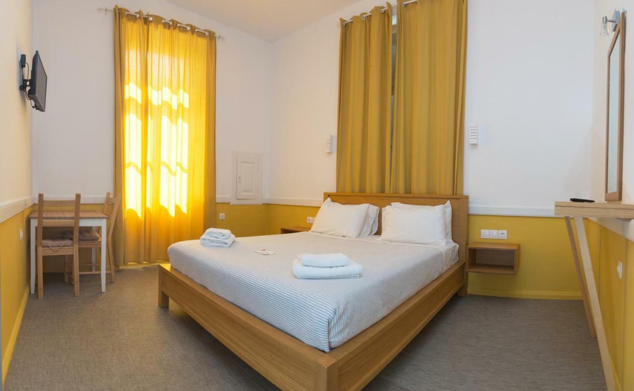 Douskos Guesthouse 이드라 외부 사진