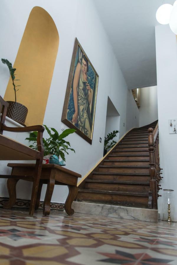 Douskos Guesthouse 이드라 외부 사진
